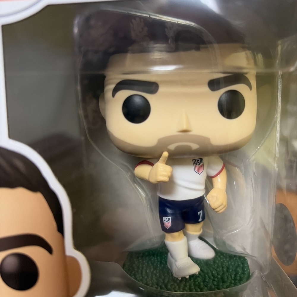 GIO REYNA - USA World Cup 2026 - Funko Pop! Football #70 Figure NEW - Picture 2 of 7